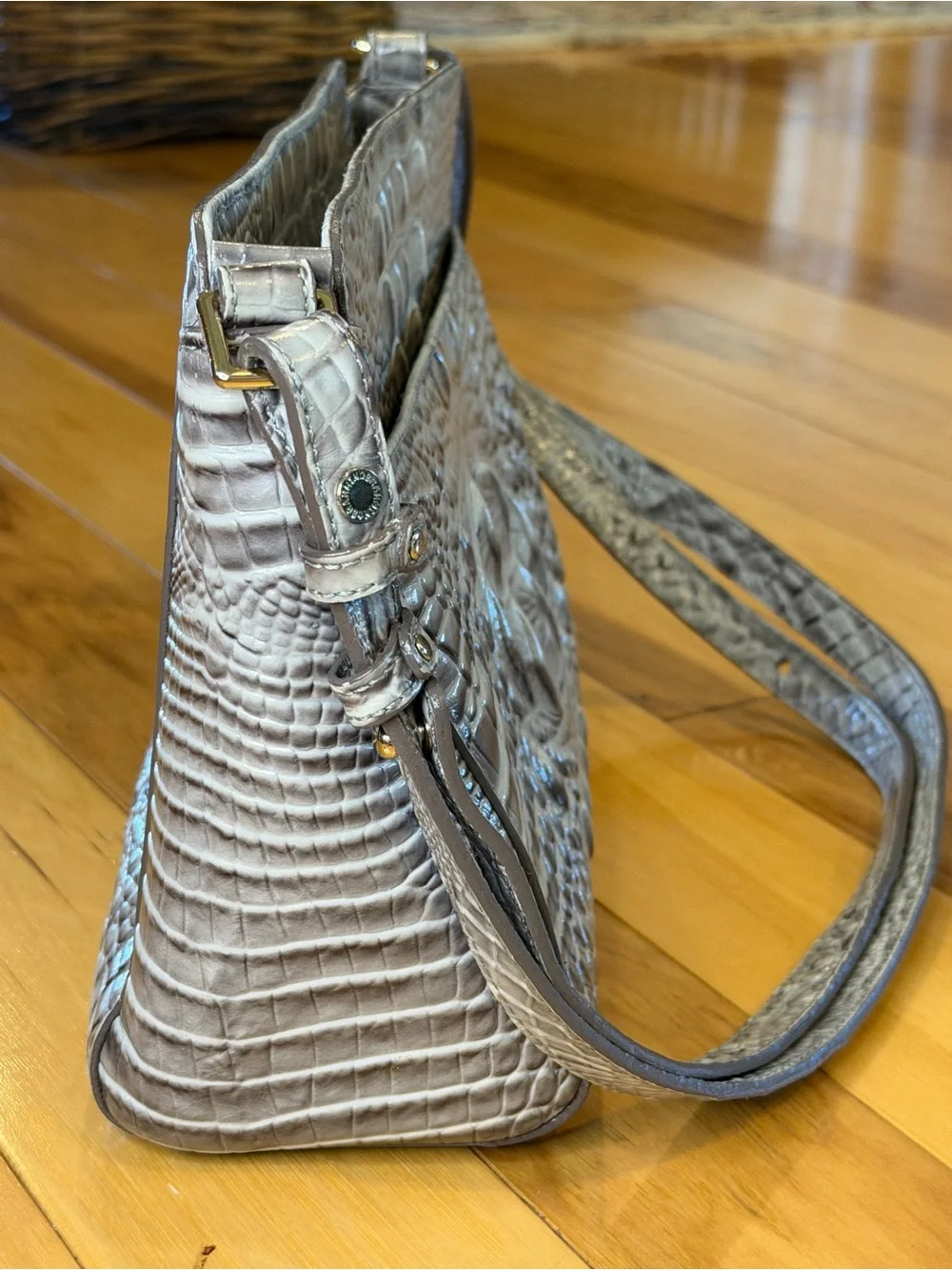Brahmin Melbourne Gray Croc Embossed Leather Shoulder Bag Purse Gold Hardware